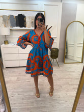 Cargar imagen en el visor de la galería, FREYA - Vestido corto boho naranja con azul