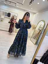 Cargar imagen en el visor de la galería, EIRENE – Maxi vestido azul marino estampado de manga larga