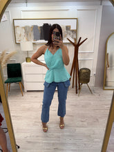 Cargar imagen en el visor de la galería, AUDREY - Blusa menta