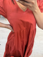 Cargar imagen en el visor de la galería, KALSEY - Maxi vestido ladrillo