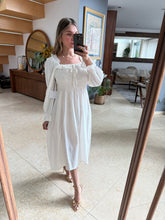 Cargar imagen en el visor de la galería, AYAKA - Vestido midi blanco