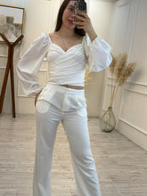 Cargar imagen en el visor de la galería, NELIDA - Set pantalon y blusa blanco
