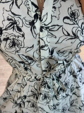 Cargar imagen en el visor de la galería, HARRIET - Maxi vestido blanco estampado
