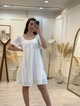Cargar imagen en el visor de la galería, MILDRED - Vestido corto blanco