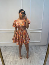 Cargar imagen en el visor de la galería, LETICIA - Vestido corto naranja estampado