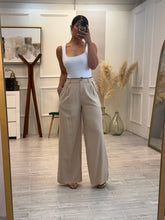 Cargar imagen en el visor de la galería, RIO - Pantalon beige rayas