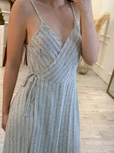 Cargar imagen en el visor de la galería, AUSTEN - Maxi vestido arena tirantes