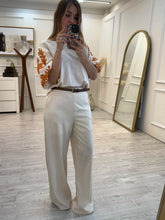 Cargar imagen en el visor de la galería, NIRVANA - Set pantalon y blusa detalle en mangas