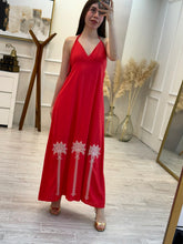 Cargar imagen en el visor de la galería, JEWEL - Maxi vestido rojo