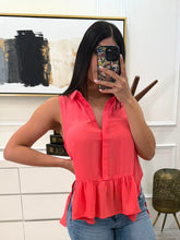 Cargar imagen en el visor de la galería, LILY - Blusa coral