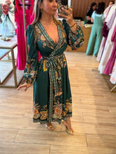 Cargar imagen en el visor de la galería, TERESA - Maxi vestido verde estampado boho