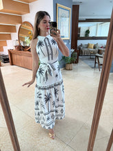 Cargar imagen en el visor de la galería, IRINA - Maxi vestido blanco con negro palmas