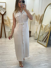 Cargar imagen en el visor de la galería, CLAUDETTE - Maxi vestido avena