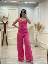 Cargar imagen en el visor de la galería, NESSA - Set blusa y pantalón fucsia rayas