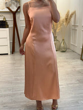 Cargar imagen en el visor de la galería, YOKO - Maxi vestido tirantes durazno