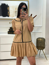 Cargar imagen en el visor de la galería, BRENDA - Vestido corto khaki