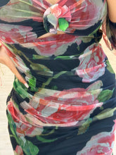 Cargar imagen en el visor de la galería, ASHLYN - Maxi vestido negro floral