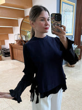 Cargar imagen en el visor de la galería, NAYELI -  Blusa azul marino con negro