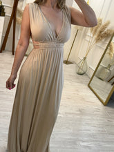 Cargar imagen en el visor de la galería, EMMA - Maxi vestido beige