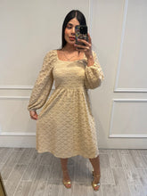 Cargar imagen en el visor de la galería, VAIANA - Vestido midi beige